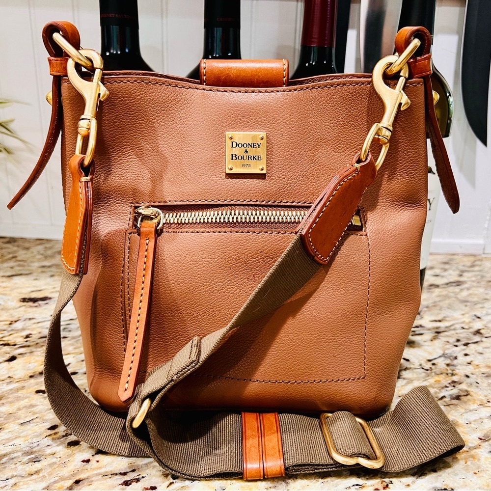 Dooney & Bourke Roxy